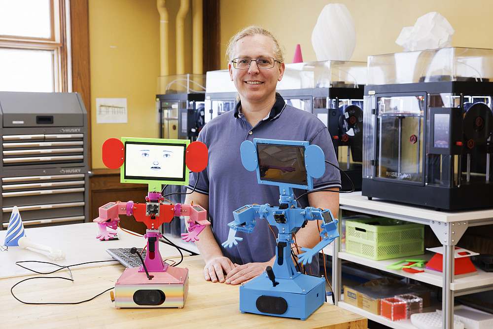 will showing his creations